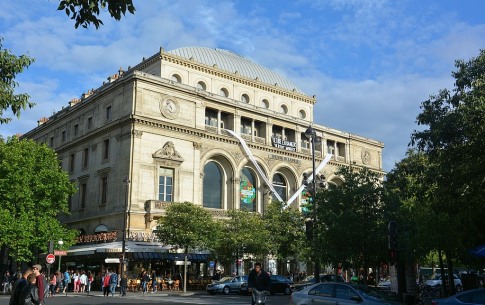 Celebrate the reopening of the Théâtre du Châtelet