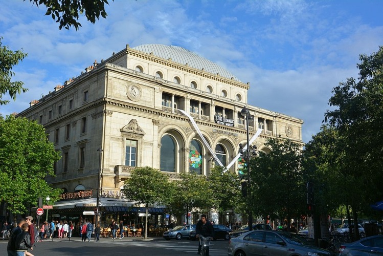 Celebrate the reopening of the Théâtre du Châtelet