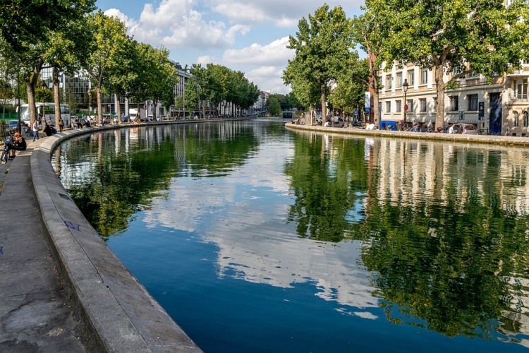 Le charme d’une croisière sur le Canal Saint-Martinà Paris